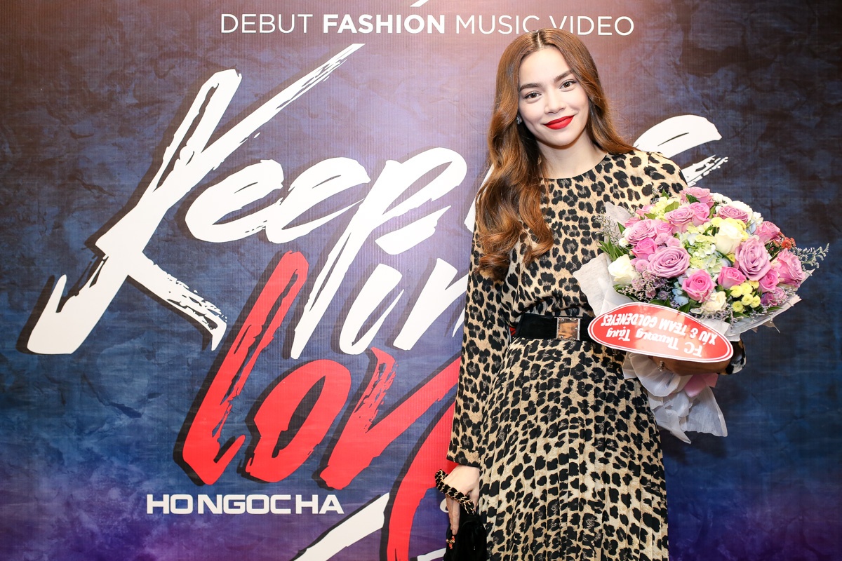 Team The Face Ho Ngoc Ha anh 2