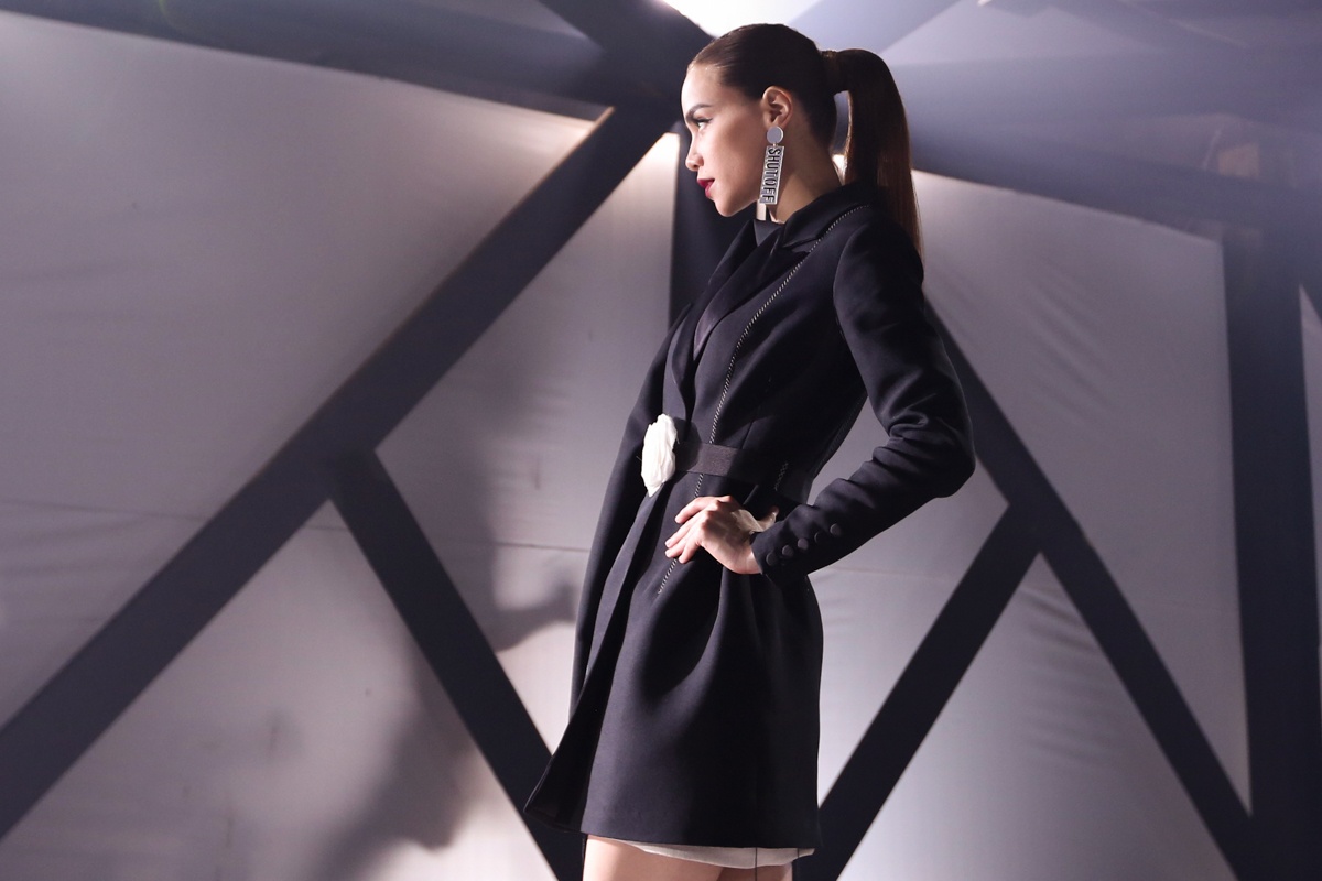 MV Ho Ngoc Ha cung team The Face anh 1