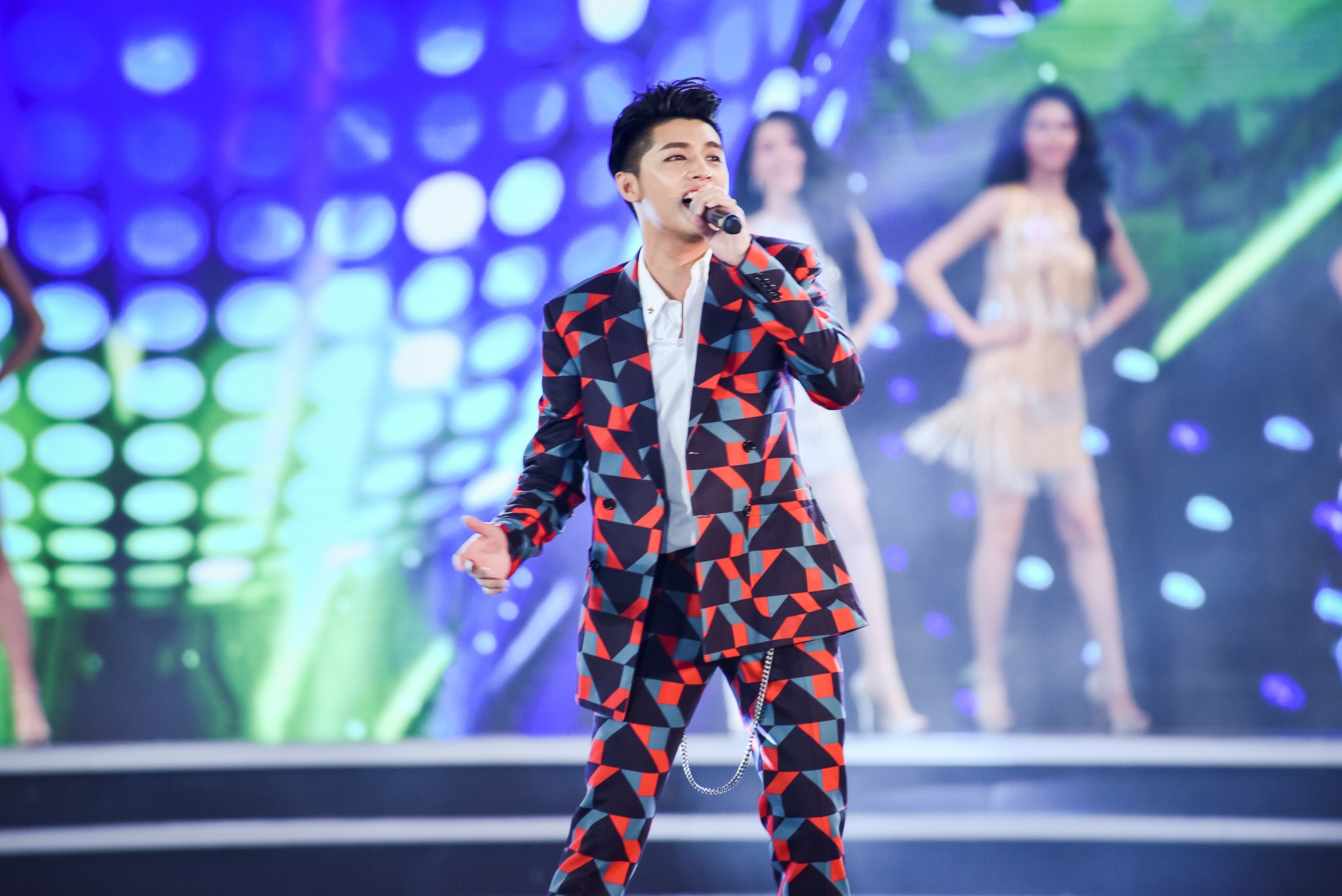 Noo Phước Thịnh không thích thí sinh kể khổ ảnh 4 Noo Phuoc Thinh khong thich thi sinh ke kho anh 4
