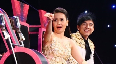 Hai chi em Cam Ly va Minh Tuyet 'quyet chien' vi thi sinh hinh anh