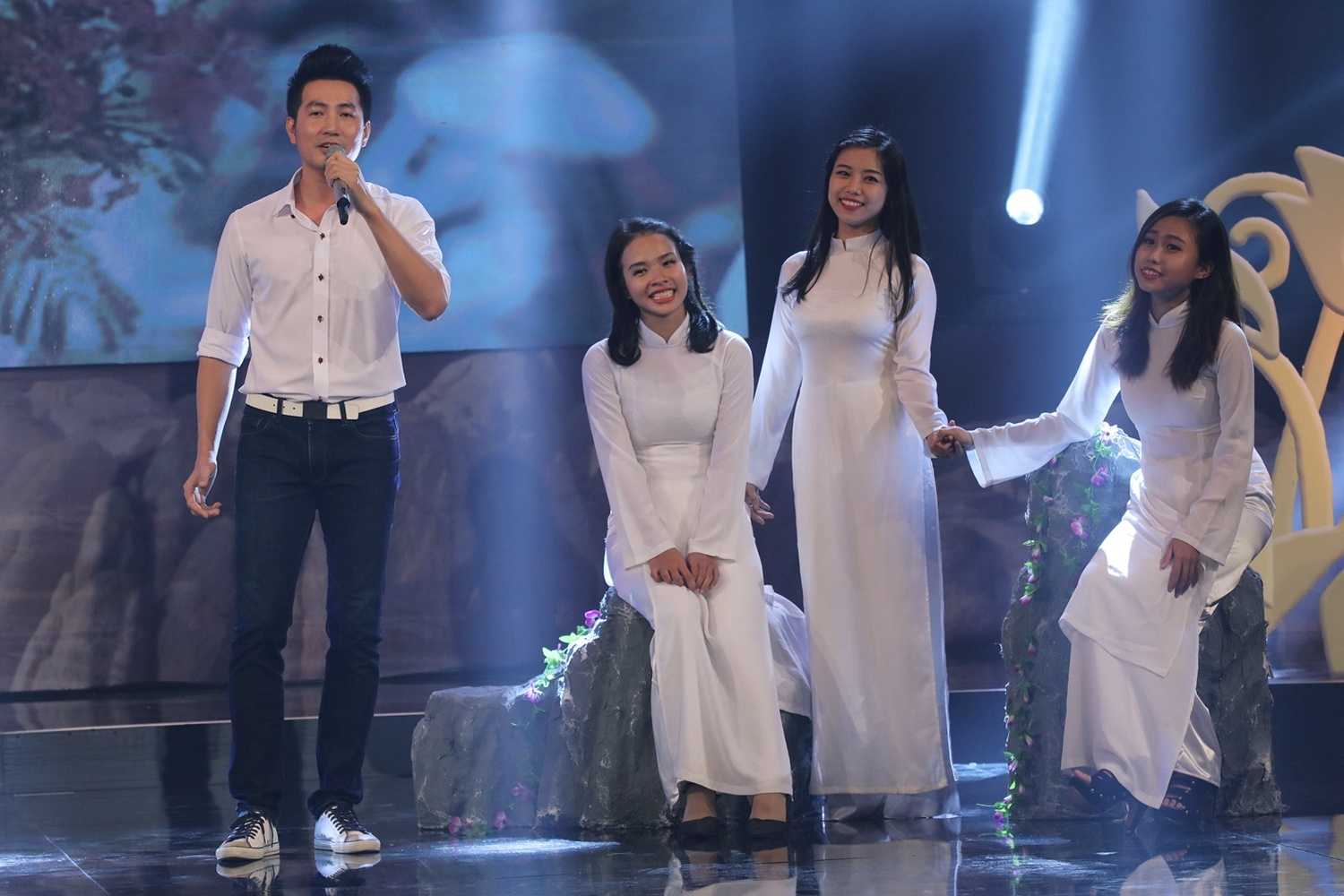 Con gai Doan Trang anh 8