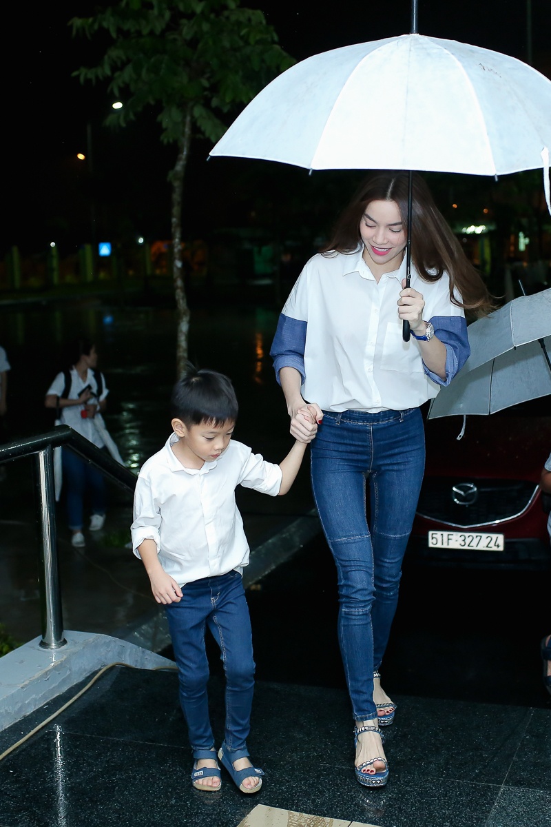 Ho Ngoc Ha va Subeo di tu thien anh 1