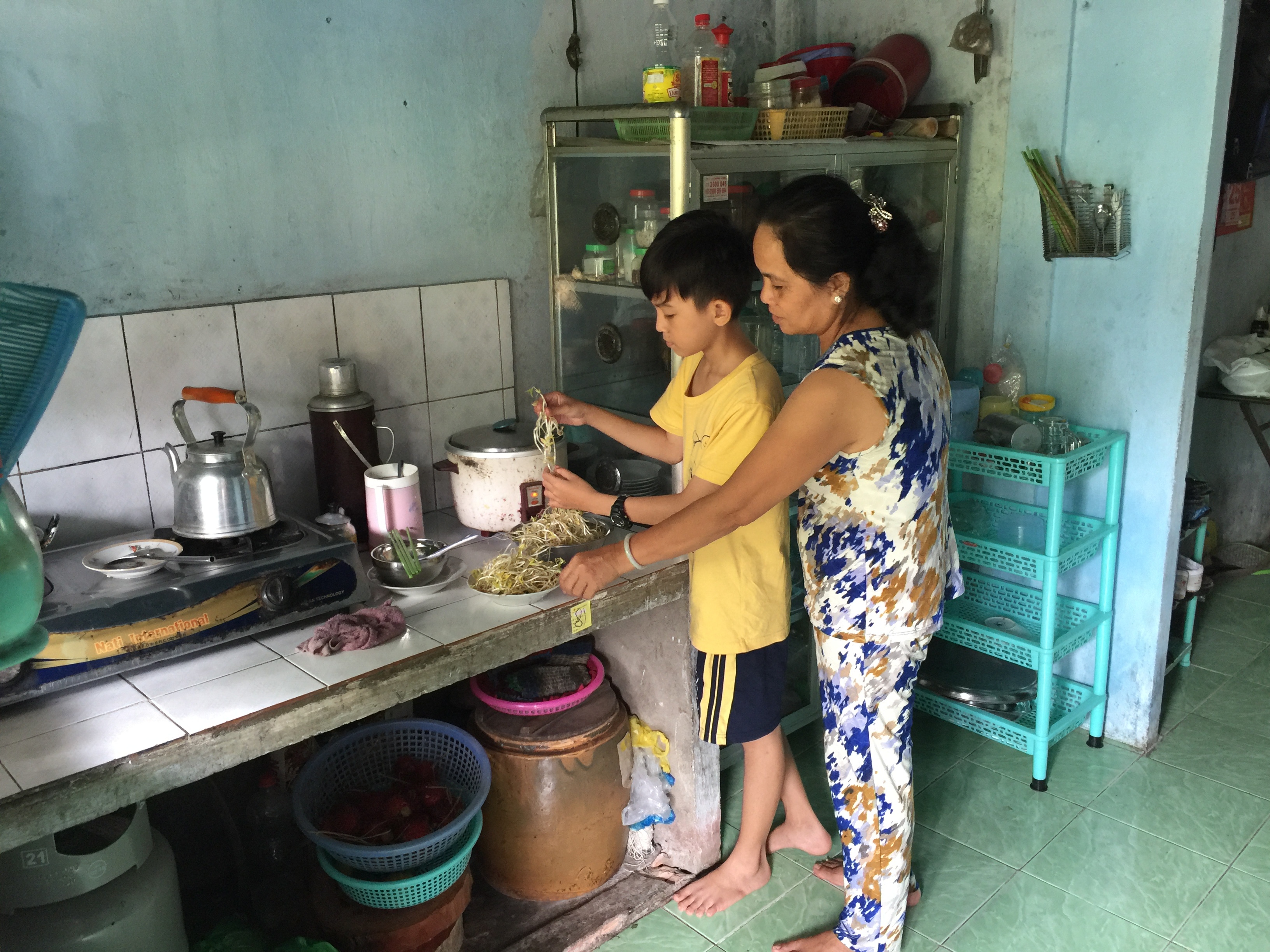 Hoan canh dang thuong cua tai tu nhi Quach Phu Thanh anh 3