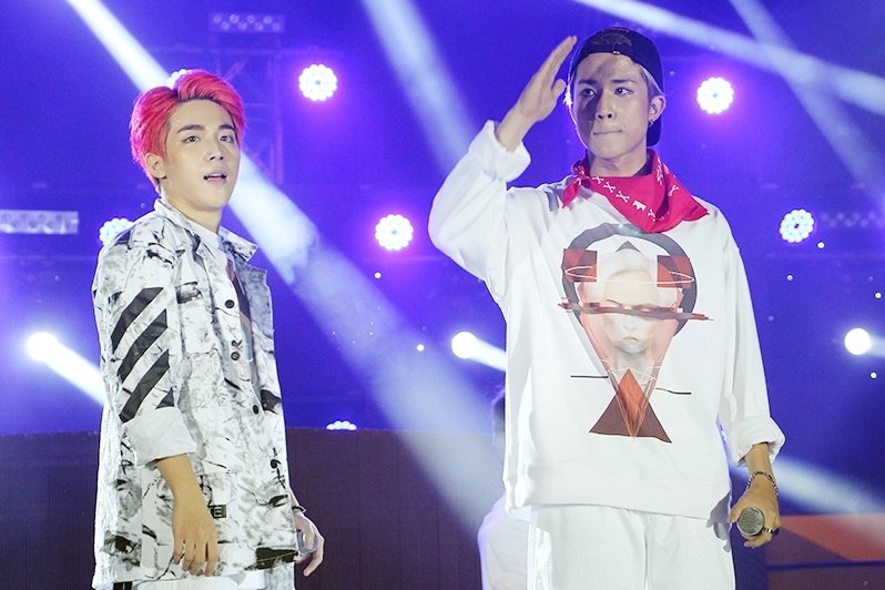 Live show Dong Nhi tai Da Nang anh 9