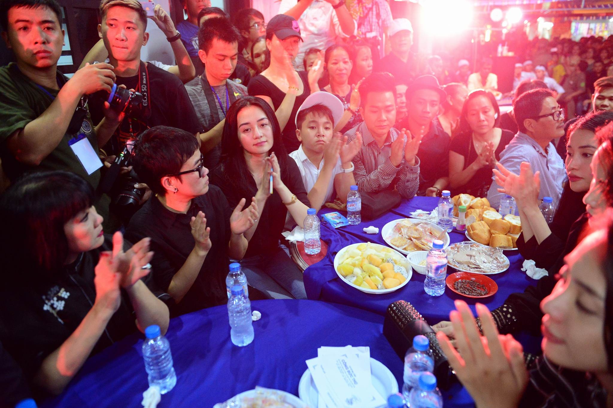 Nghe si hat dua tien Minh Thuan anh 3