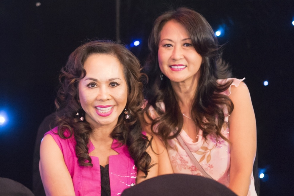 Vo Tuan Ngoc xuat hien theo doi chong anh 2