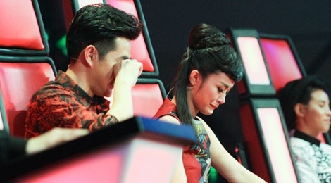 Dong Nhi: 'Toi khong dien tren ghe nong' hinh anh