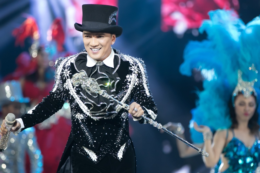 Ho Ngoc Ha hat hit Say tinh cua Dam Vinh Hung anh 6