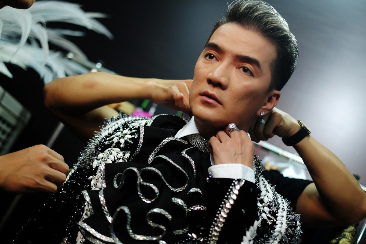 Review Live show Dam Vinh Hung anh 2