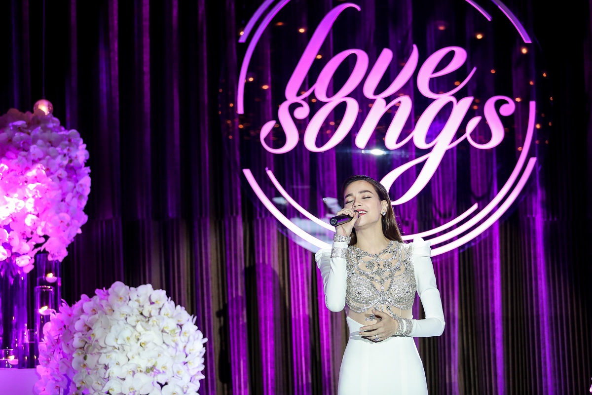 Ho Ngoc Ha hat Chac ai do se ve anh 1