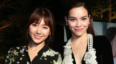 Hari Won mac kin bung di xem dem nhac Ho Ngoc Ha hinh anh