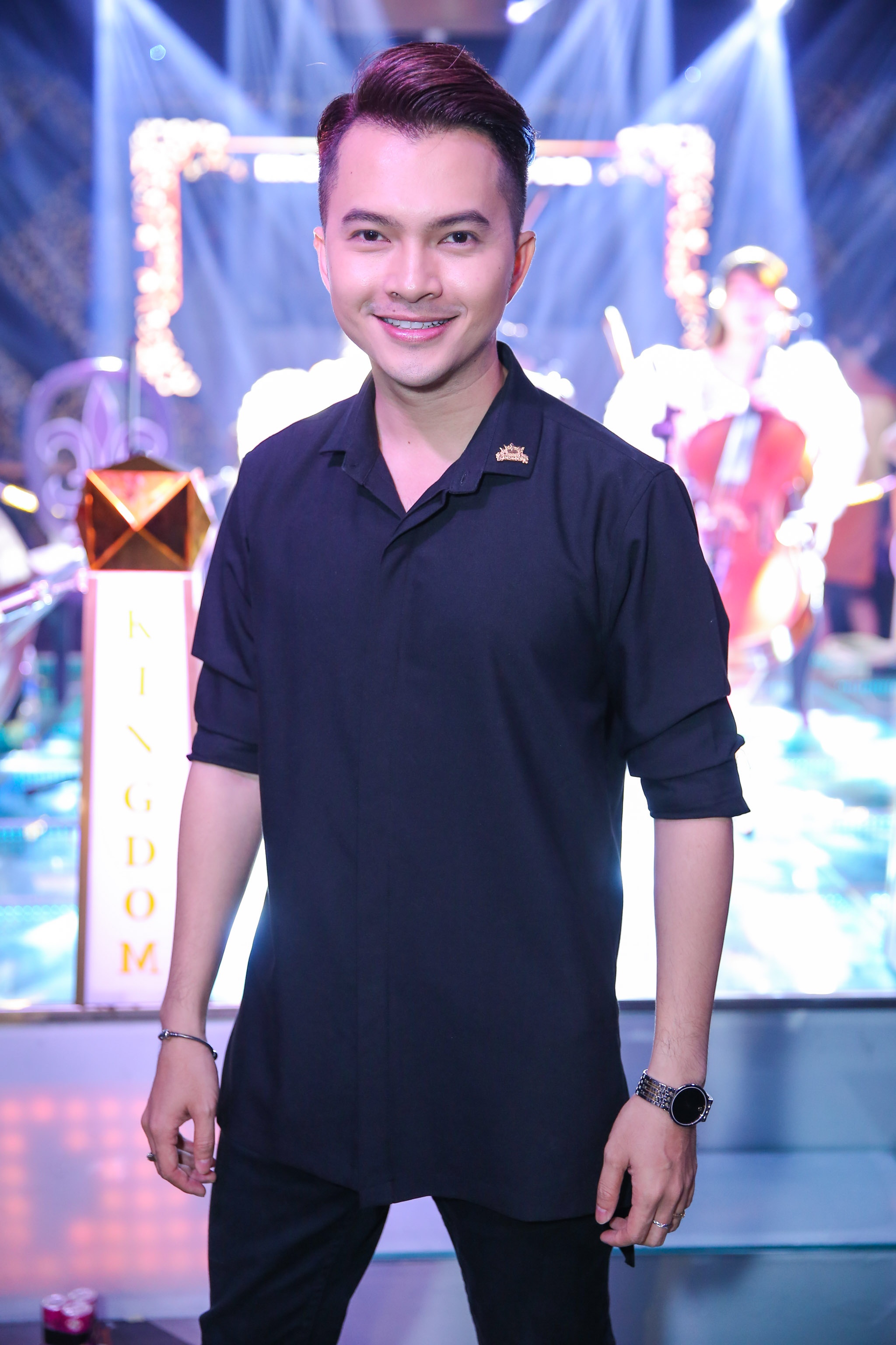 Dan sao chuc mung Nguyen Hong Thuan anh 8