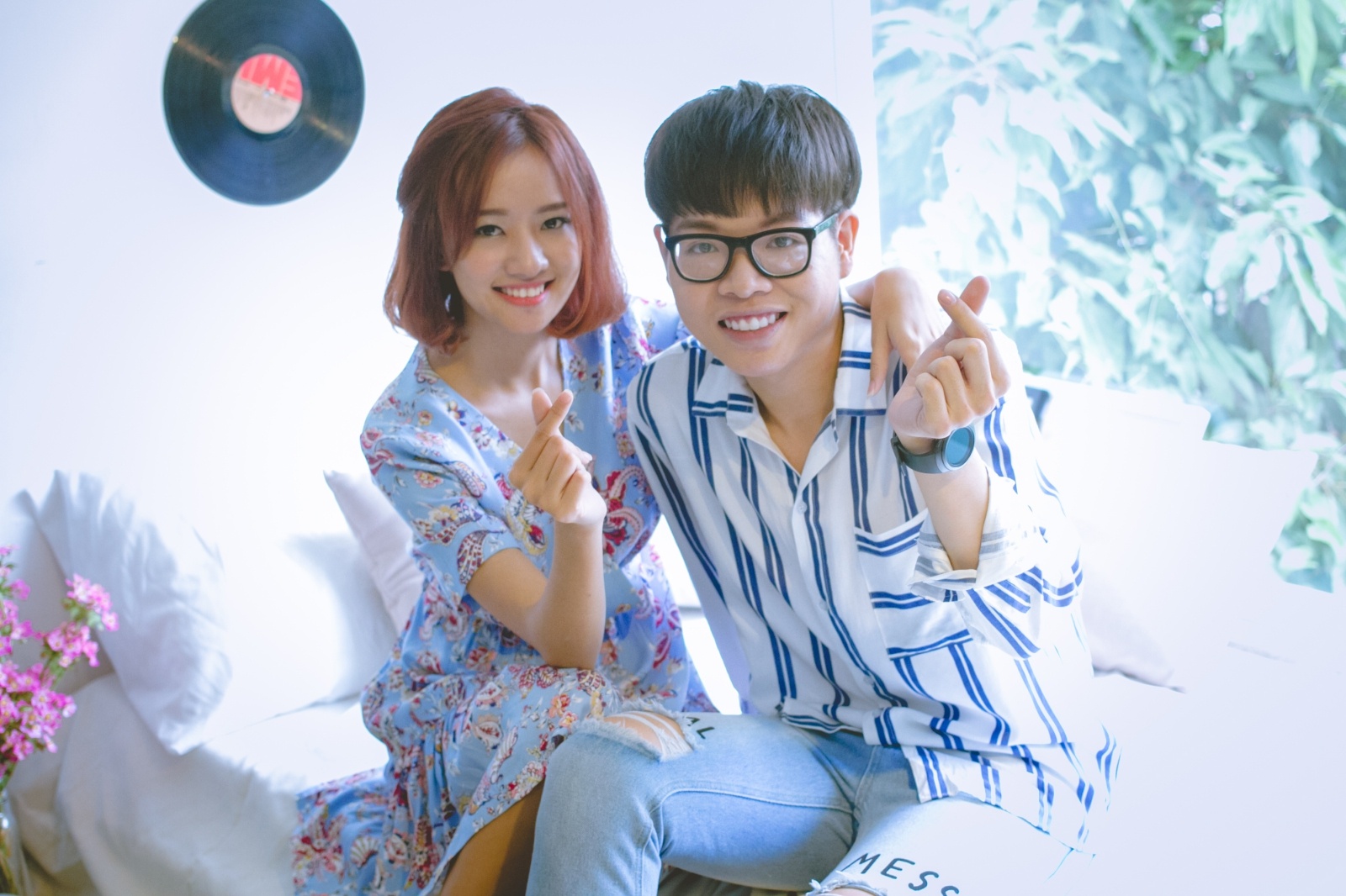 Duc Phuc so hai khi dong MV cung hot girl anh 1