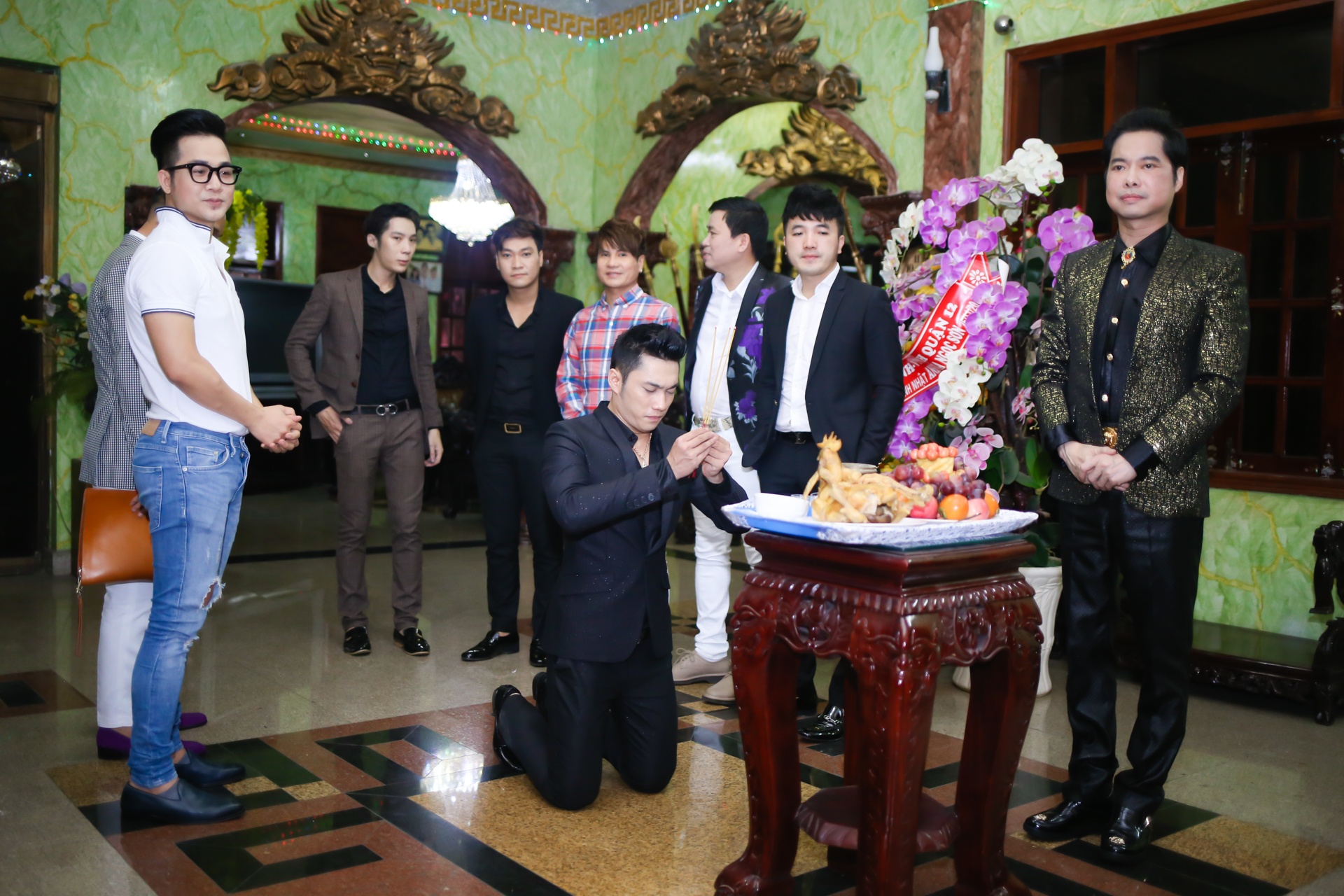 Ngoc Son nhan hoc tro anh 4