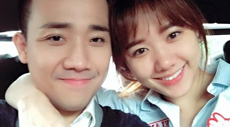 Tran Thanh om chat Hari Won sau ca phau thuat hinh anh