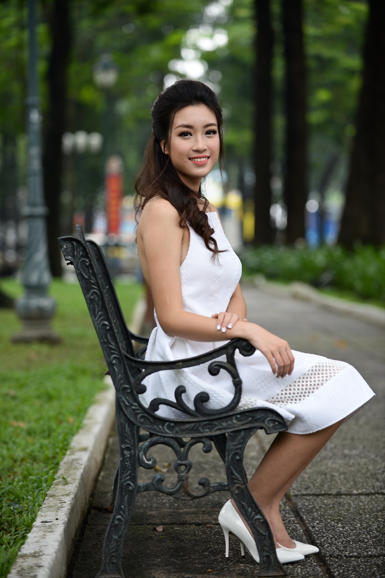 Hoa hau My Linh do dang cung a hau Thanh Tu anh 1