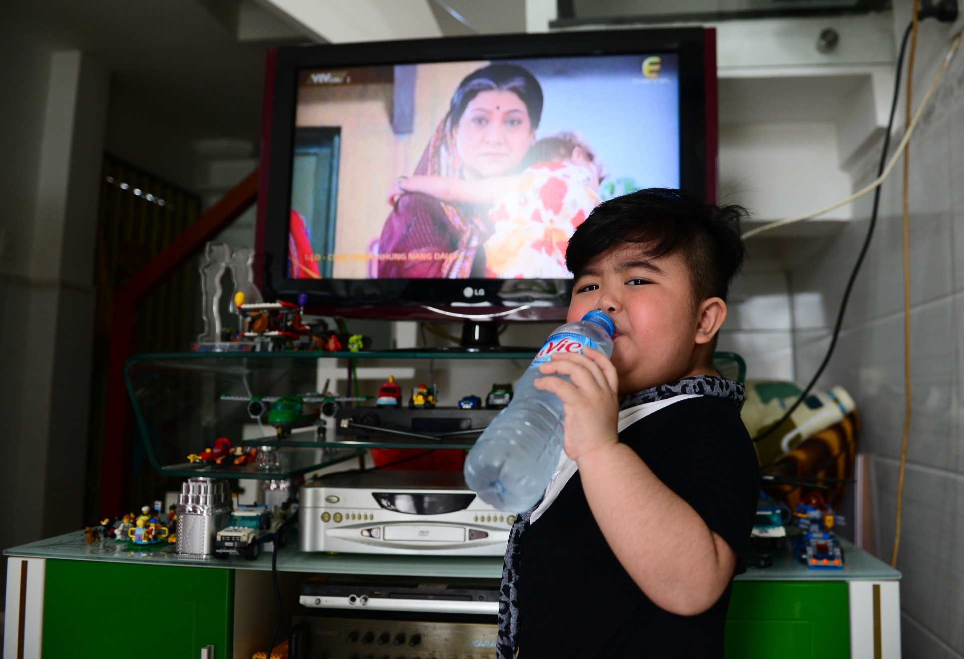 Cuoc song doi thuong cua than dong dien xuat Tin Tin anh 2