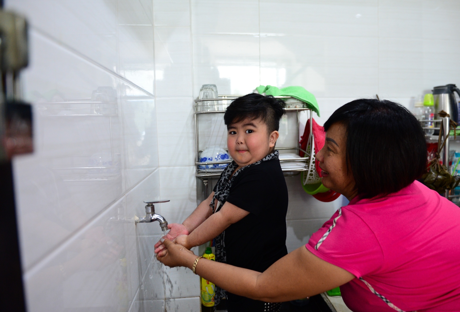 Cuoc song doi thuong cua than dong dien xuat Tin Tin anh 7