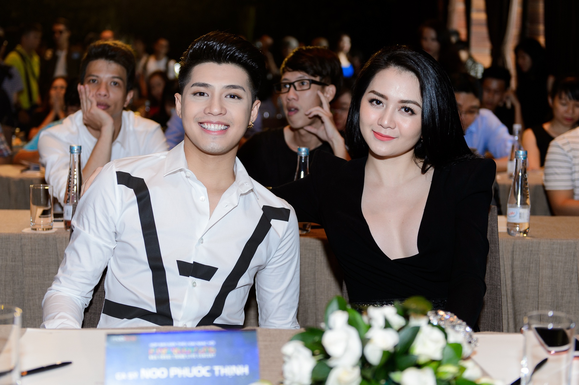 Live show ky niem 8 nam ca hat cua Noo Phuoc Thinh anh 5