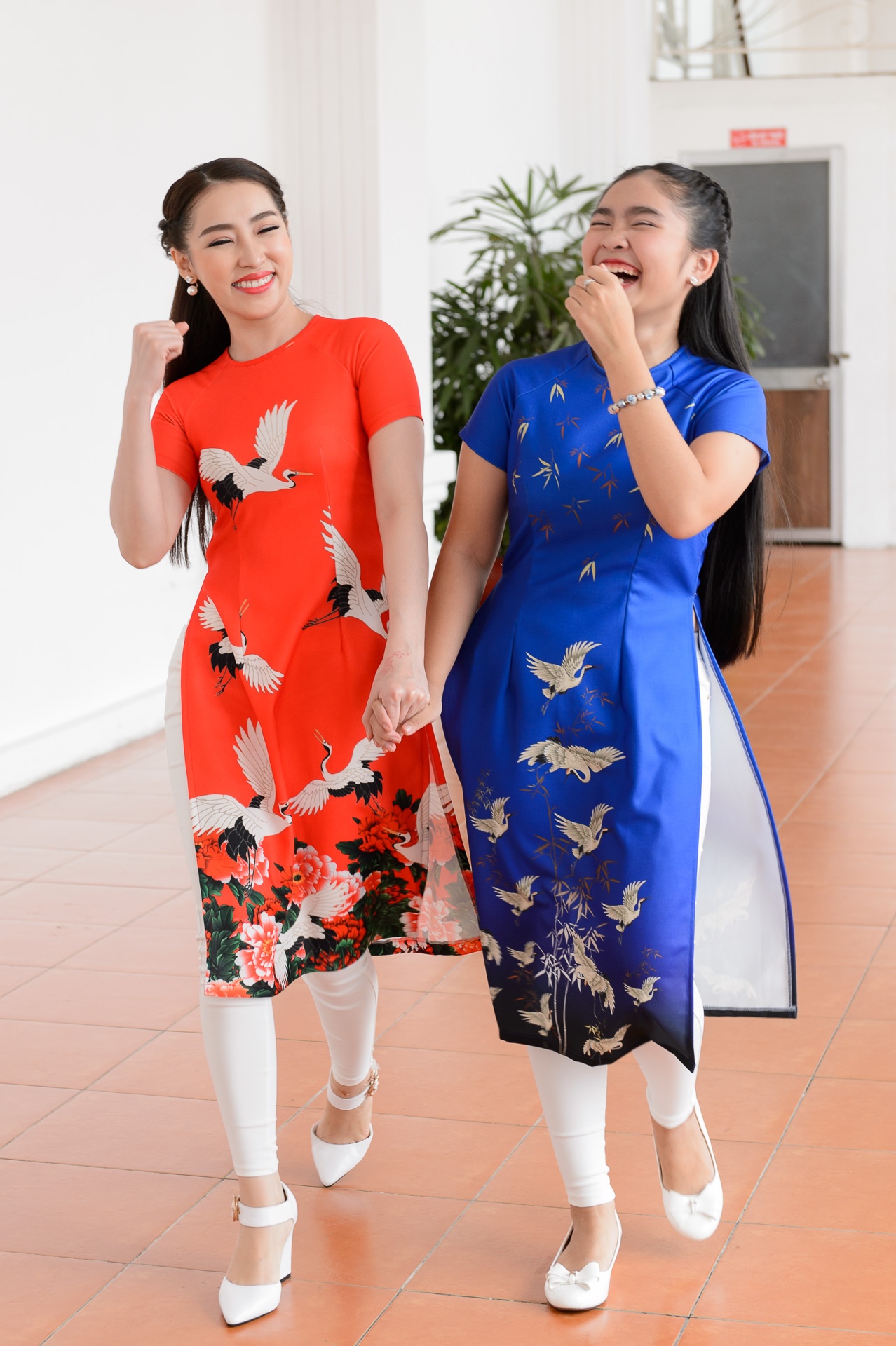 Dam Vinh Hung trang diem cho chong Cam Ly anh 6