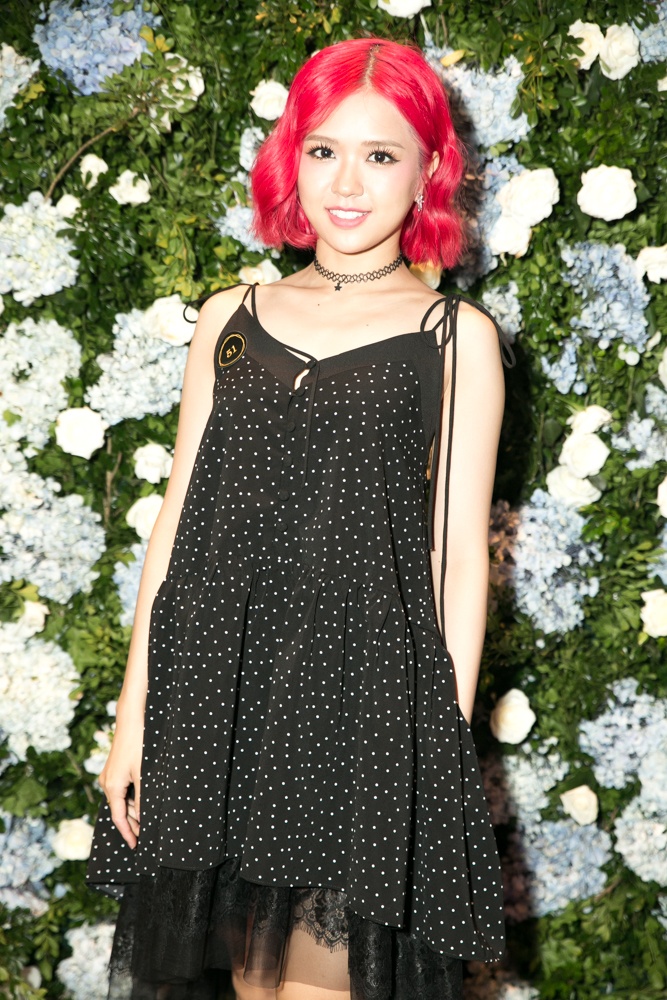 Lan Ngoc say sua xem Isaac bieu dien anh 12