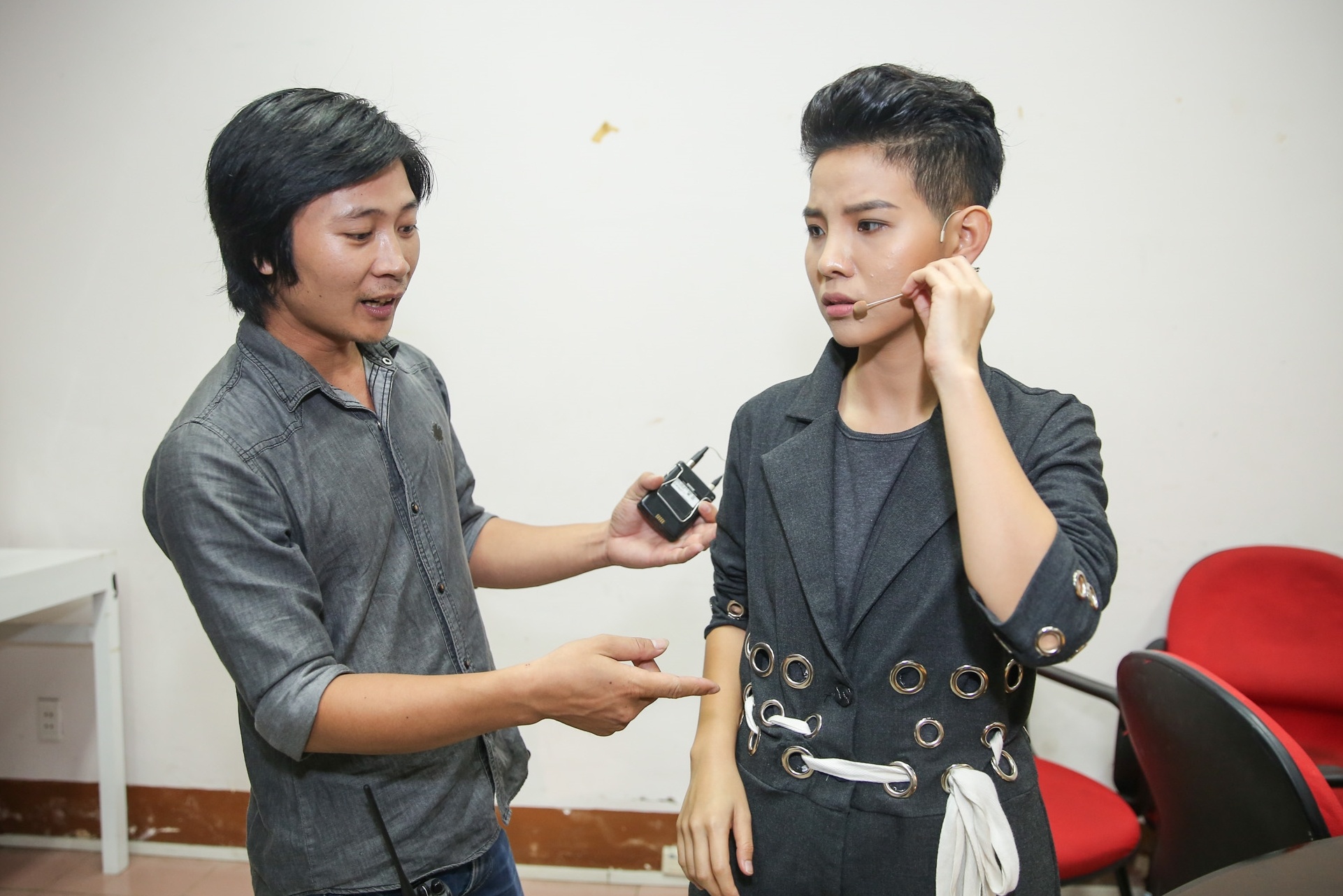 Ong Cao Thang hon Dong Nhi tai The Voice Kids anh 8