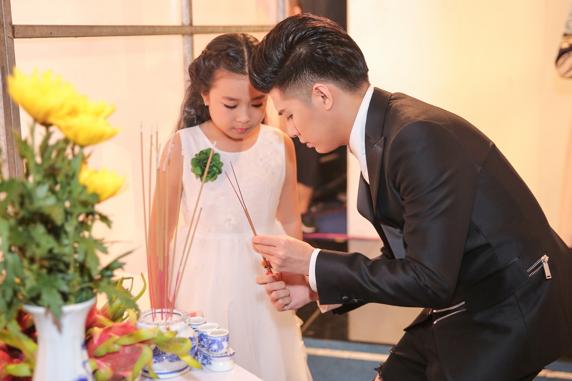 Ong Cao Thang hon Dong Nhi tai The Voice Kids anh 6