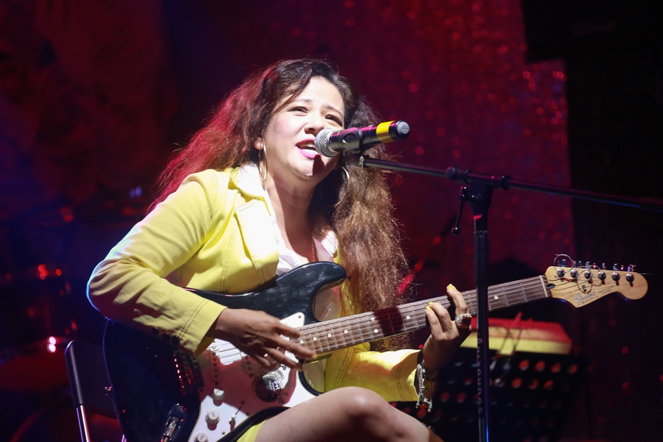 Dam Vinh Hung dau gia tui hieu giup mien Trung anh 9