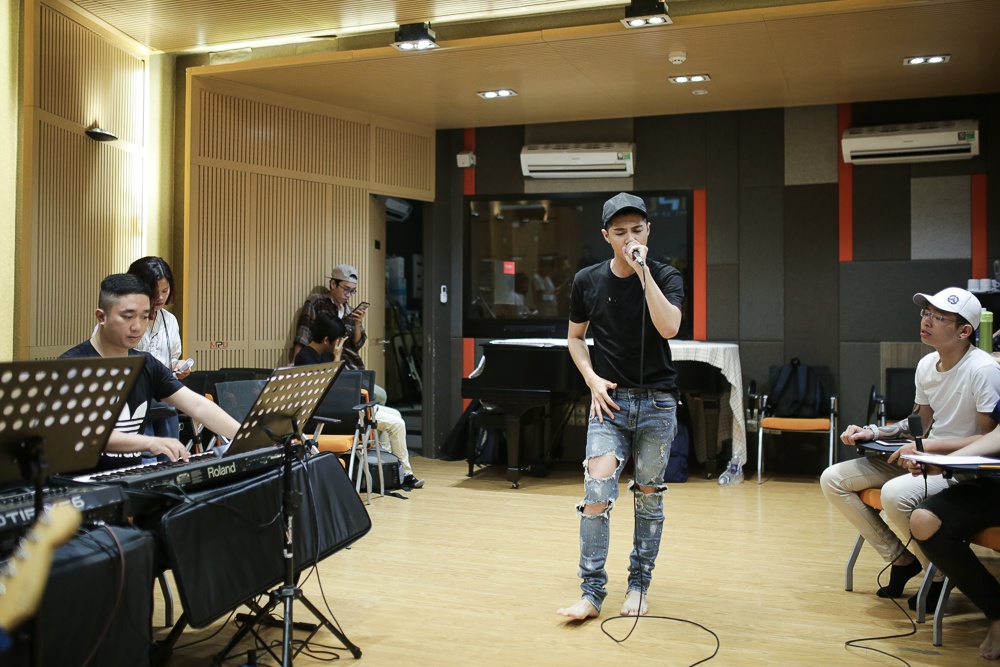 Noo Phuoc Thinh tap cung nhac si Phuong Uyen cho Live Concert anh 3