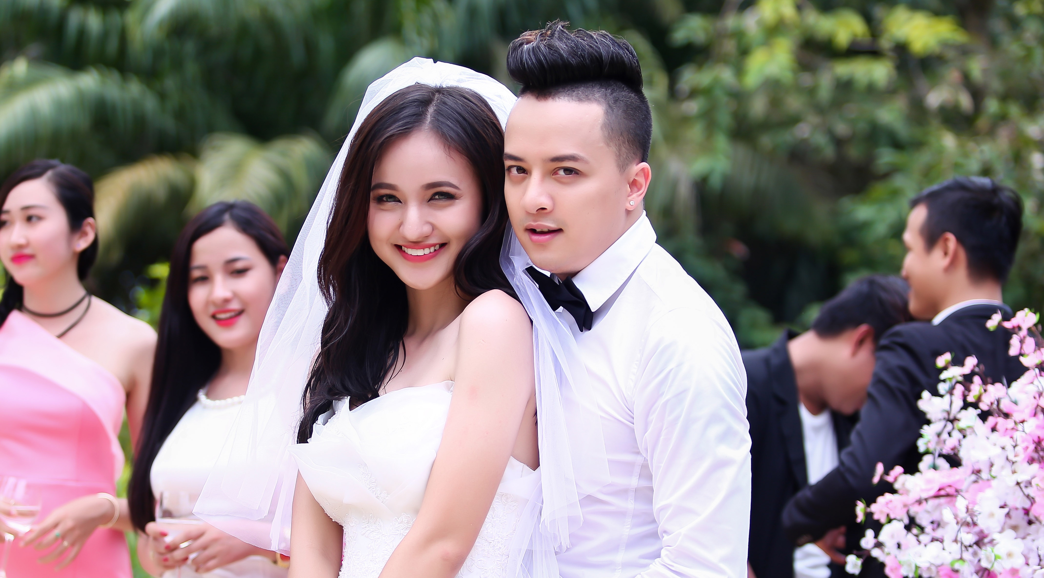 Cao Thai Son tinh cam voi hot girl Can Tho trong MV hinh anh