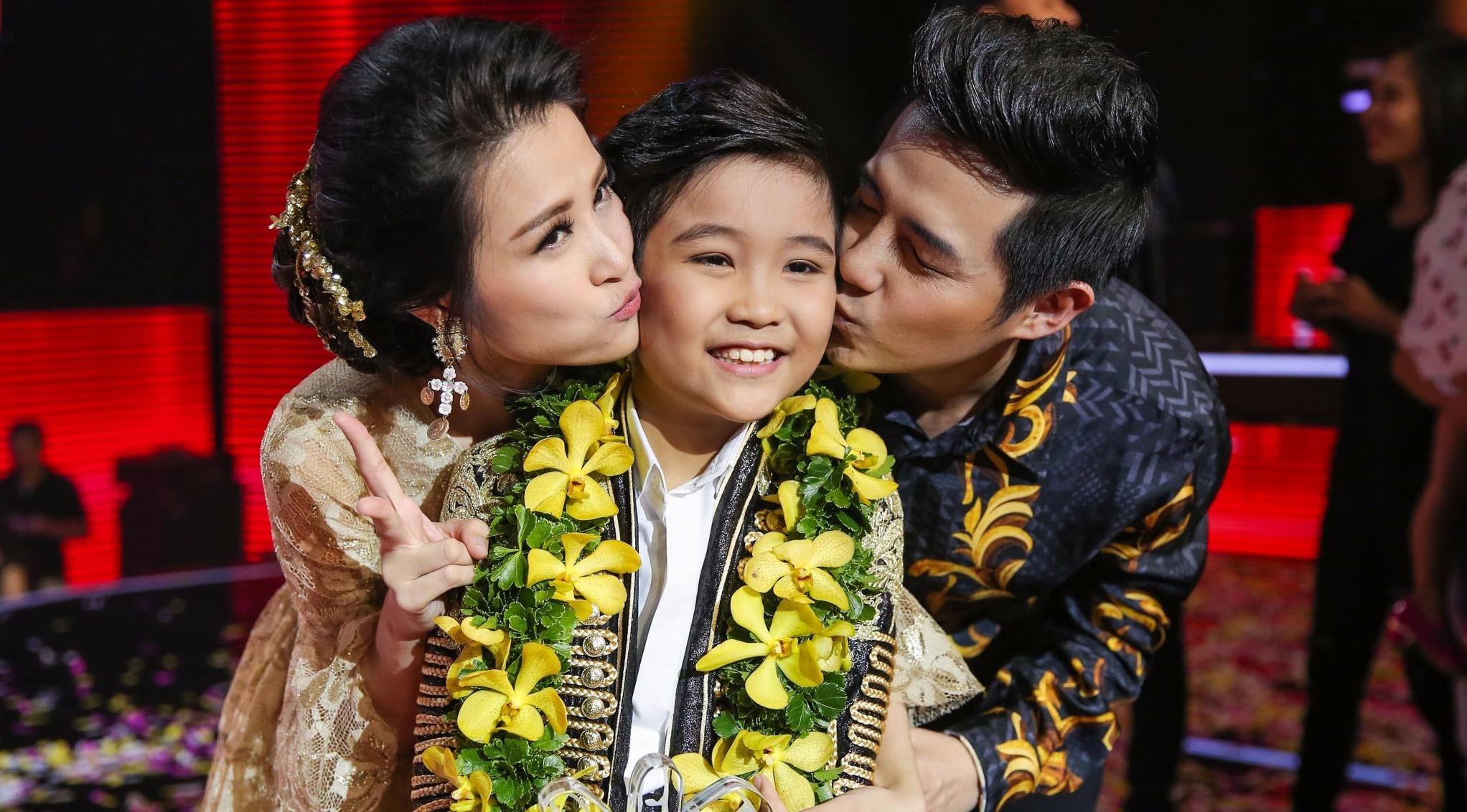 Nhat Minh tro thanh quan quan The Voice Kids 2016 hinh anh