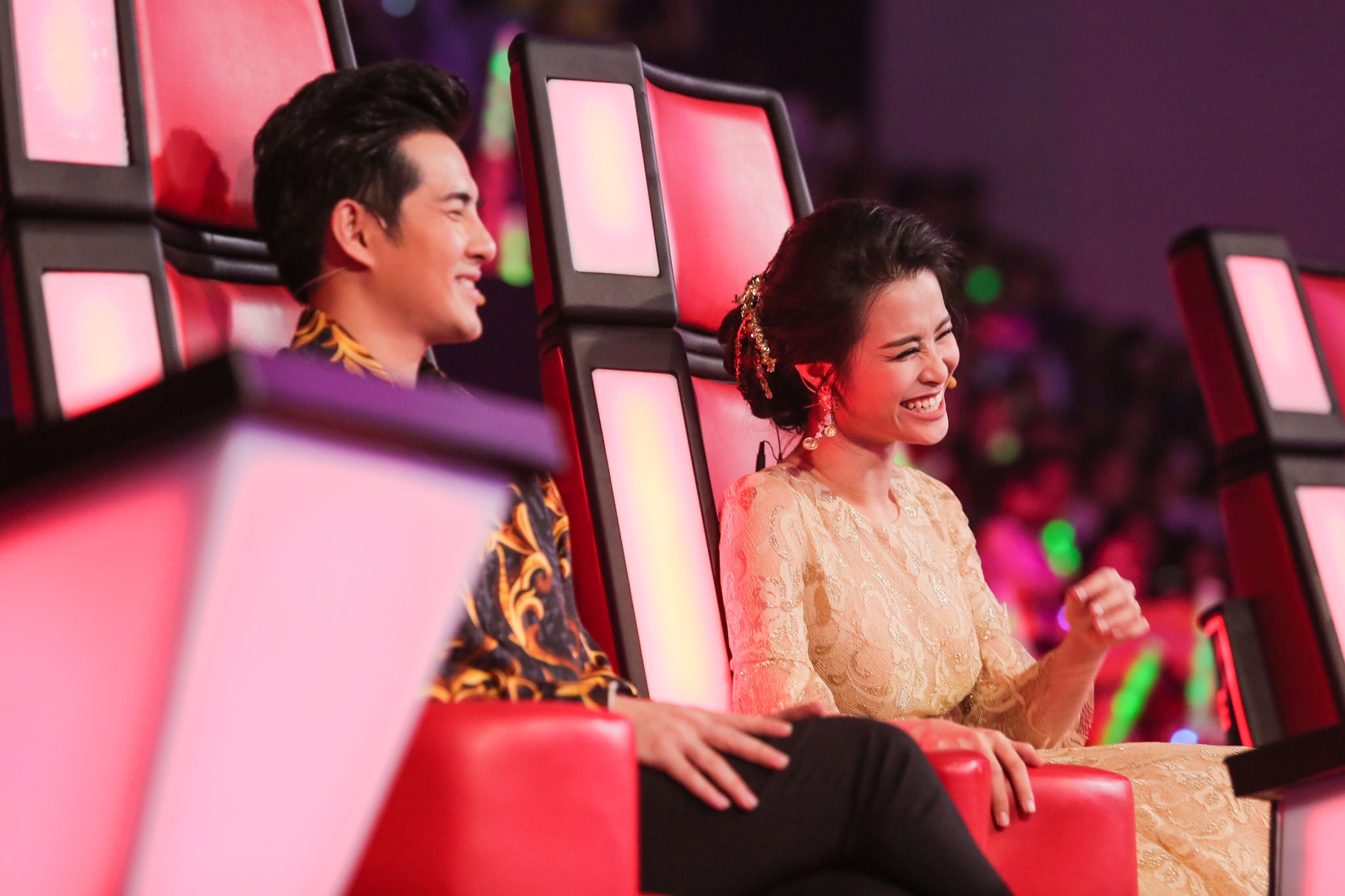 Đông Nhi, Ông Cao Thắng giải thích lý do đi trễ ảnh 3 Dong Nhi, Ong Cao Thang giai thich ly do di tre anh 3