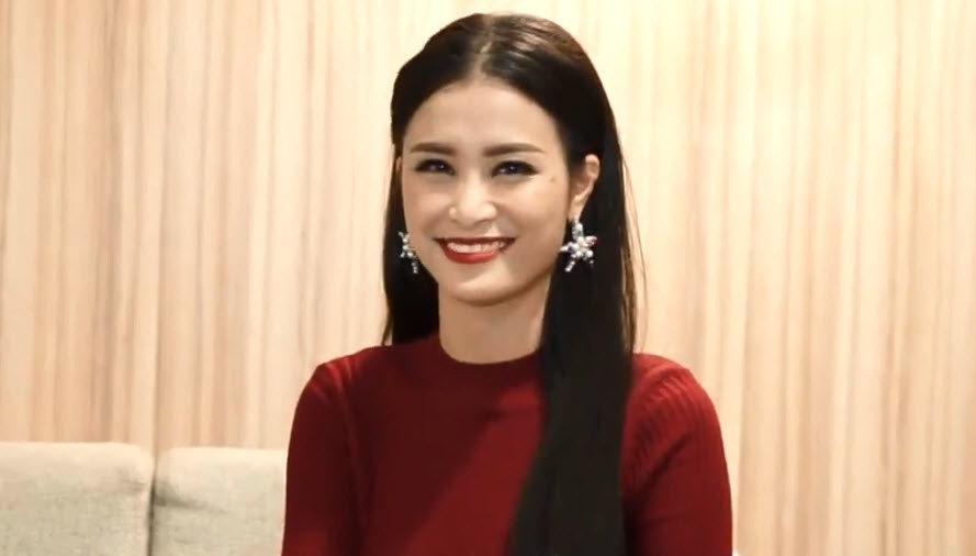 Dong Nhi phat bieu bang tieng Anh sau khi chien thang MTV EMA hinh anh