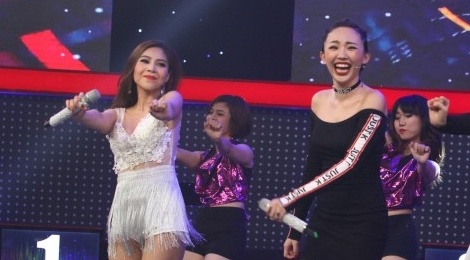 Toc Tien guc nga vi DJ nong bong nhung co giong hat tham hoa hinh anh