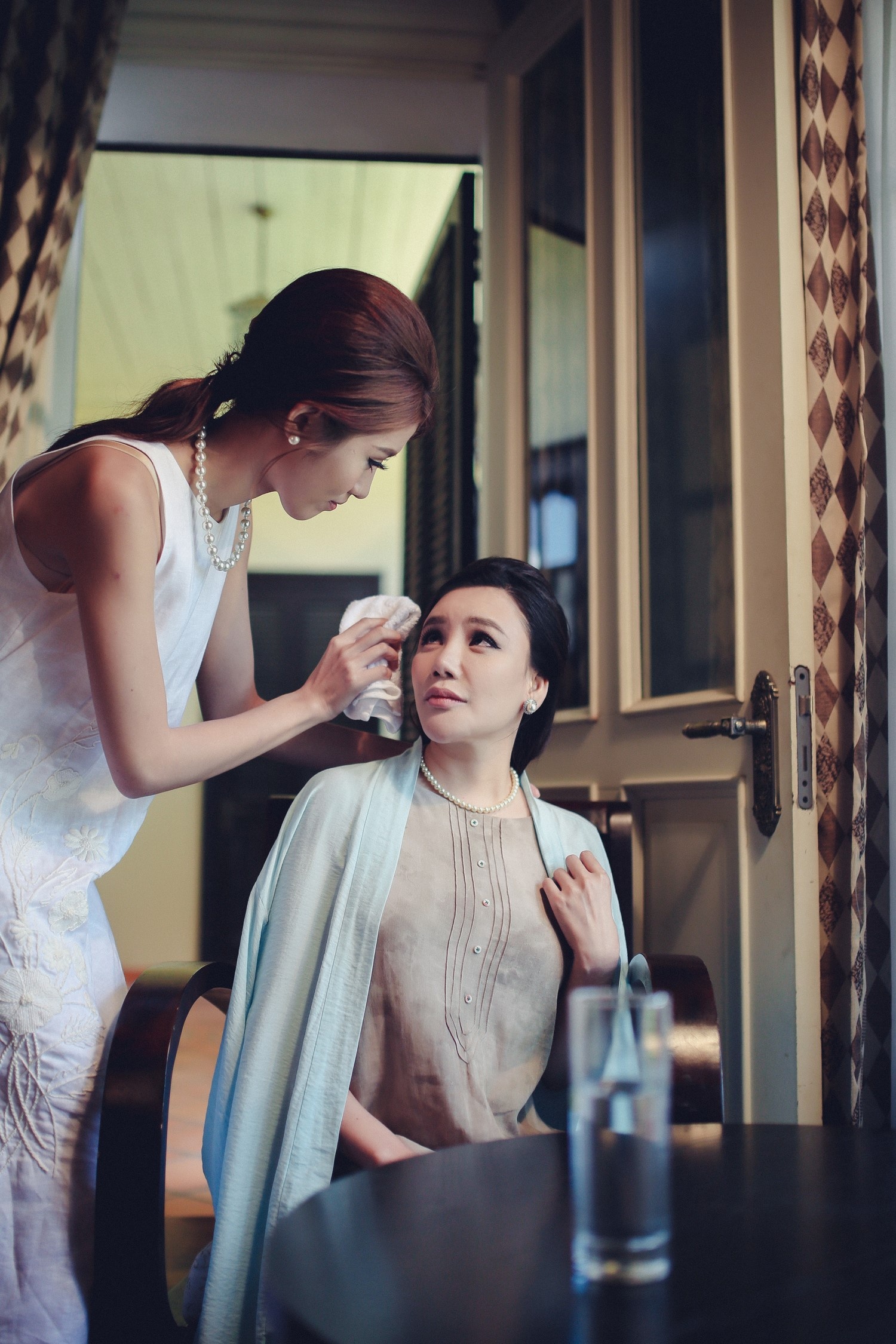 MV Bolero của Hồ Quỳnh Hương ảnh 2 MV Bolero cua Ho Quynh Huong anh 2