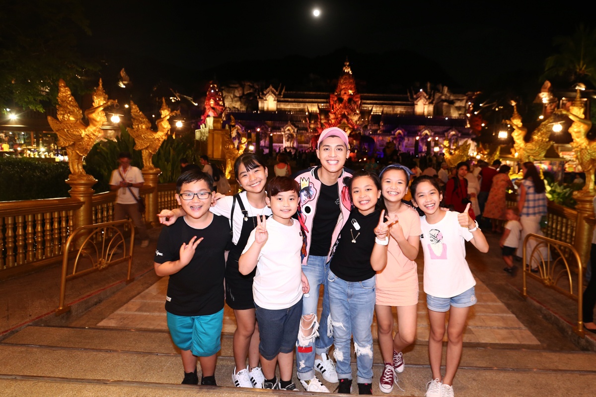 Noo Phuoc Thinh dat hoc tro du lich Thai Lan anh 2