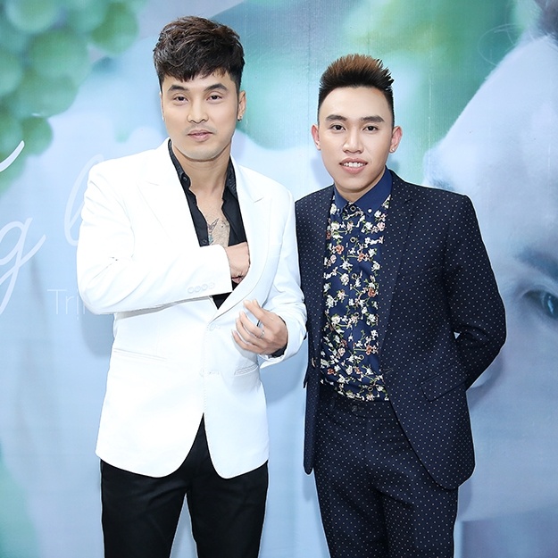 Hoang Ton,  Ung Hoang Phuc chuc mung hop bao dan em anh 5