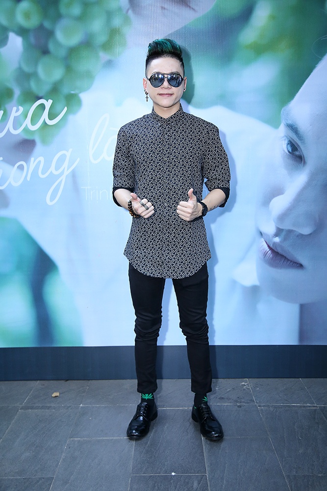 Hoang Ton,  Ung Hoang Phuc chuc mung hop bao dan em anh 2