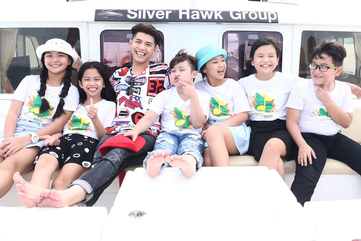 Team Noo Phước Thịnh đi du thuyền 5 sao khám phá vịnh Phuket ảnh 2 Team Noo Phuoc Thinh di du thuyen 5 sao kham pha vinh Phuket anh 2