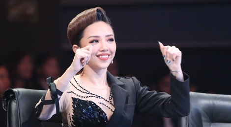 Do Hieu cho rang Toc Tien ngoi ghe nong chua hop ly hinh anh