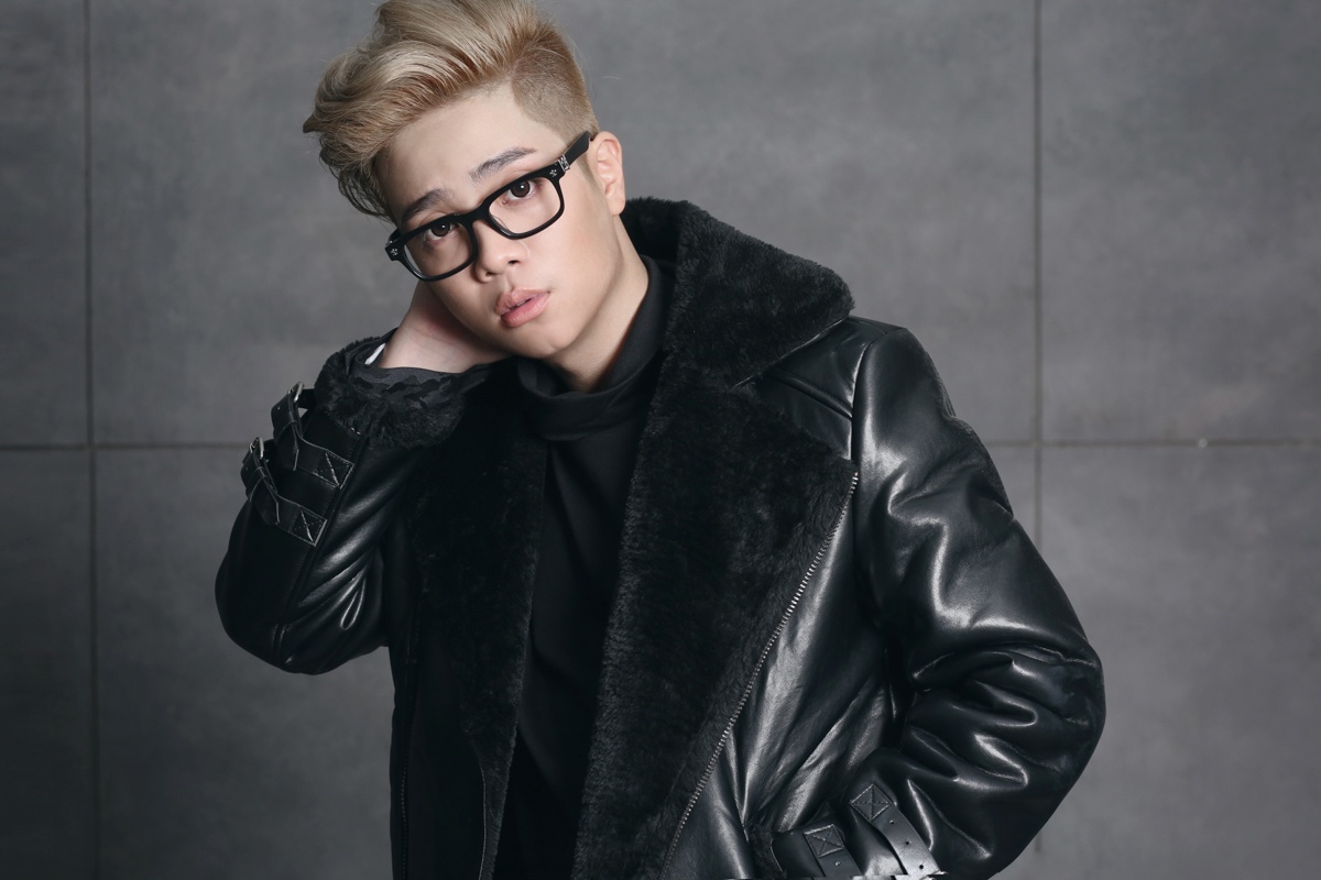 Bui Anh Tuan lam liveshow ki niem 5 nam ca hat anh 2