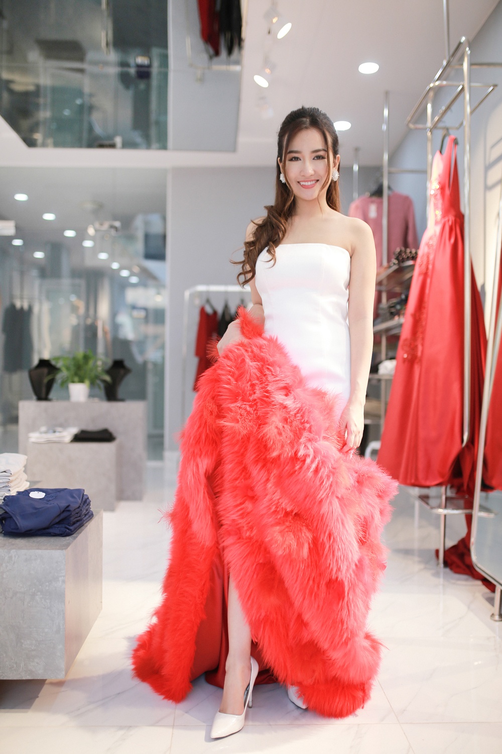 Trang Moon đầu tư trang phục cho buổi lễ giải thưởng lớn Hàn Quốc ảnh 3 Trang Moon dau tu trang phuc cho buoi le giai thuong lon Han Quoc anh 3