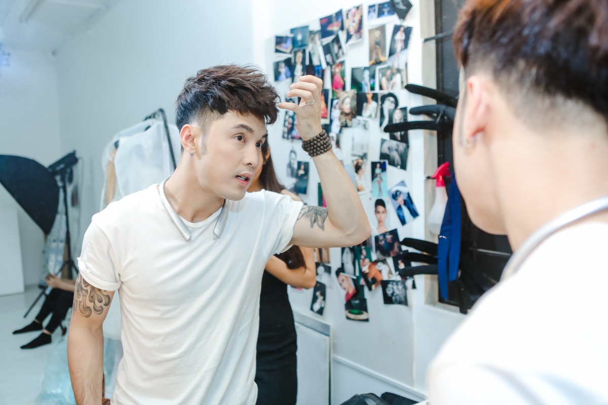 Ung Hoang Phuc duoc Kim Cuong an can cham soc anh 6