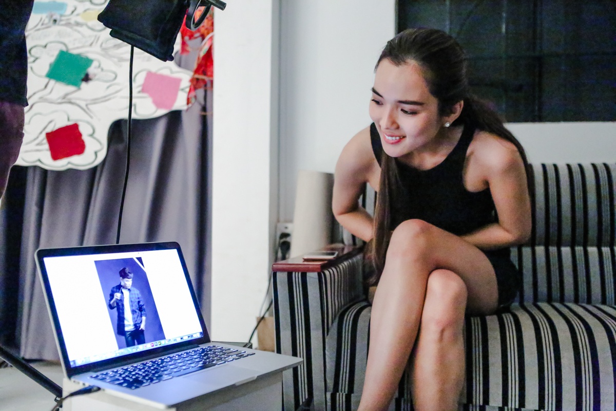 Ung Hoang Phuc duoc Kim Cuong an can cham soc anh 4