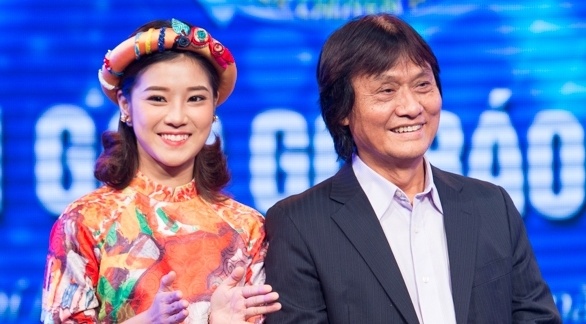 Hinh anh khoe manh cuoi doi cua NSUT Quang Ly hinh anh