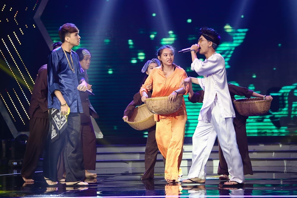 Thu Minh kheo leo tranh nhac ten Huong Tram anh 10