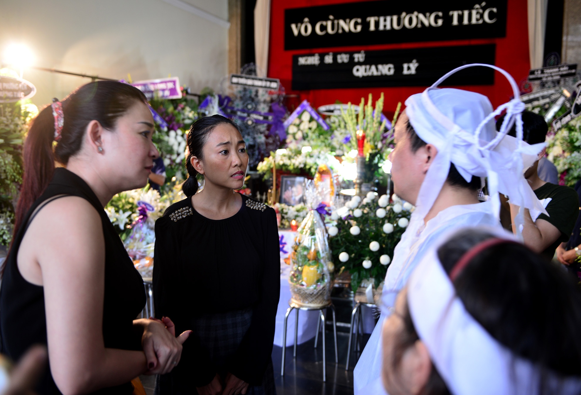 Con gai ve nuoc chiu tang NSUT Quang Ly anh 11