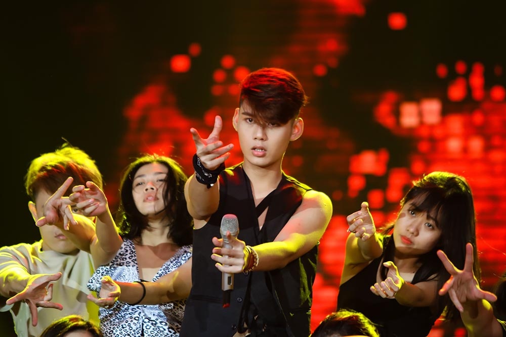 Thu Minh kheo leo tranh nhac ten Huong Tram anh 7