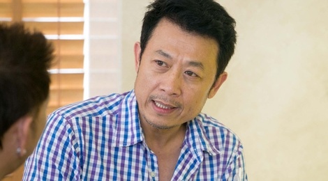 Van Son tu hoat nao vien dam cuoi tro thanh 'ong bau' hinh anh