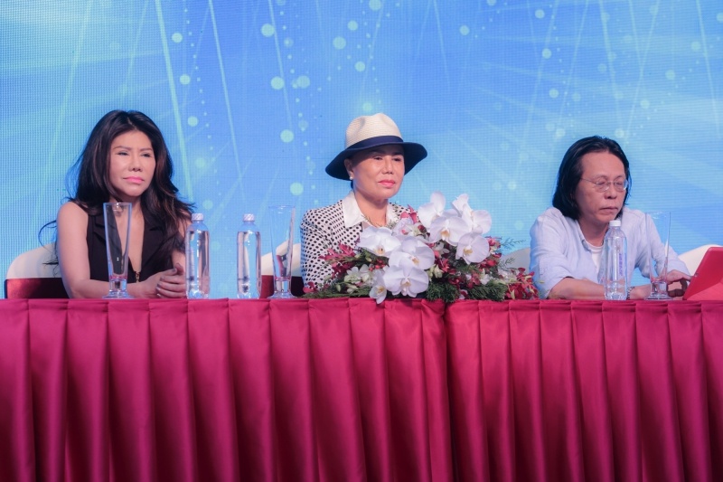 Live show dau tien cua Thanh Tuyen tai Sai Gon anh 2